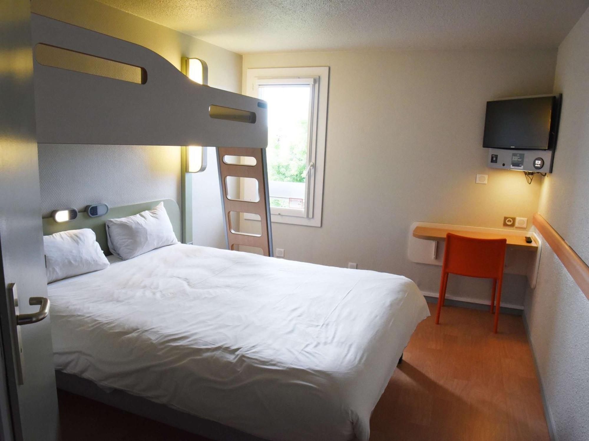 Hotel Ibis Budget Laval Bonchamp Les Laval المظهر الخارجي الصورة