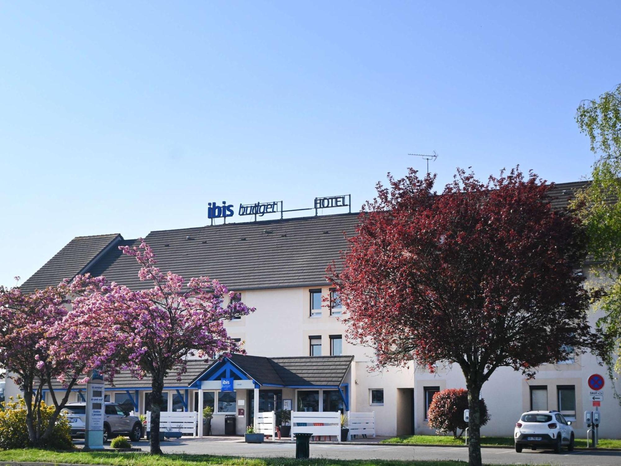Hotel Ibis Budget Laval Bonchamp Les Laval المظهر الخارجي الصورة