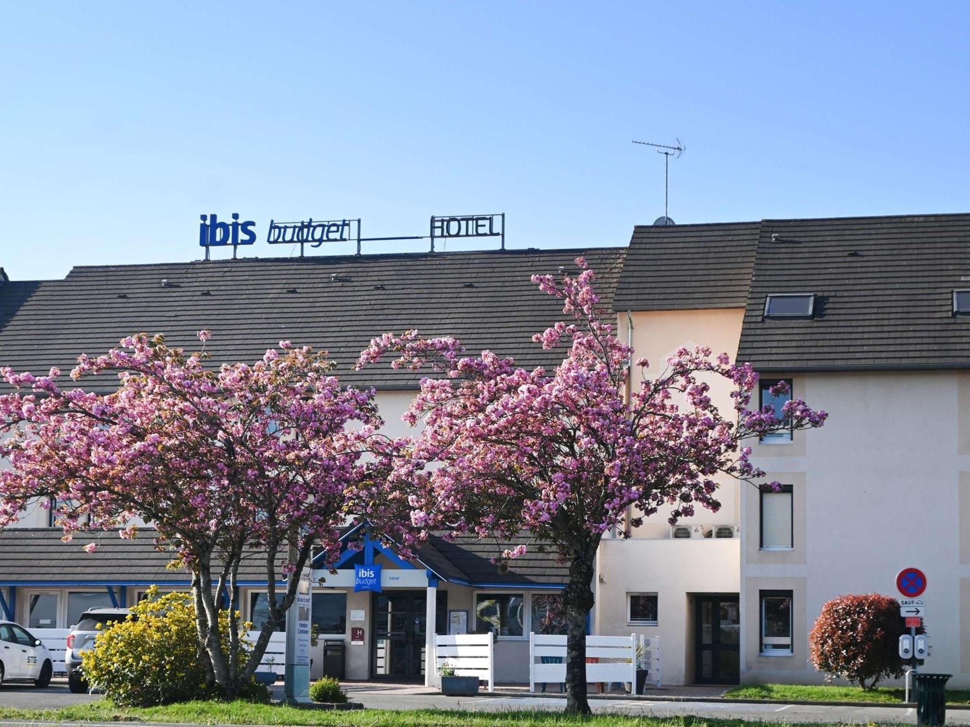 Hotel Ibis Budget Laval Bonchamp Les Laval المظهر الخارجي الصورة