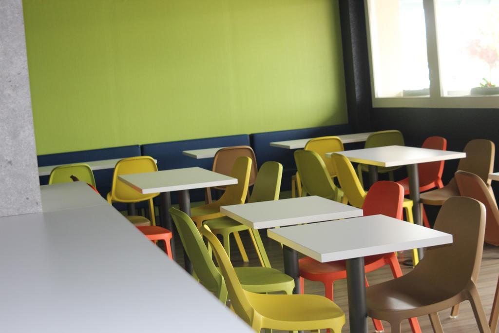 Hotel Ibis Budget Laval Bonchamp Les Laval المظهر الخارجي الصورة