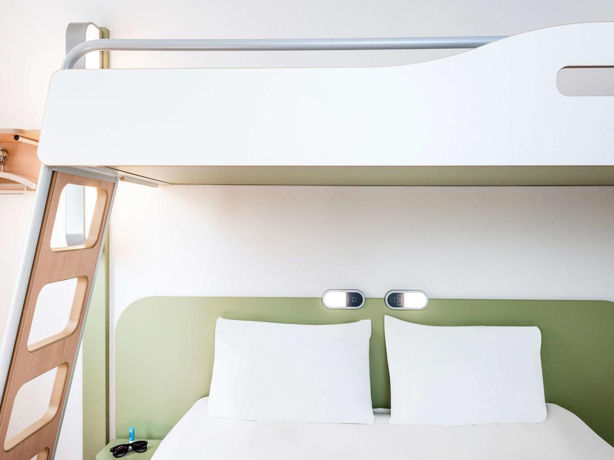 Hotel Ibis Budget Laval Bonchamp Les Laval المظهر الخارجي الصورة