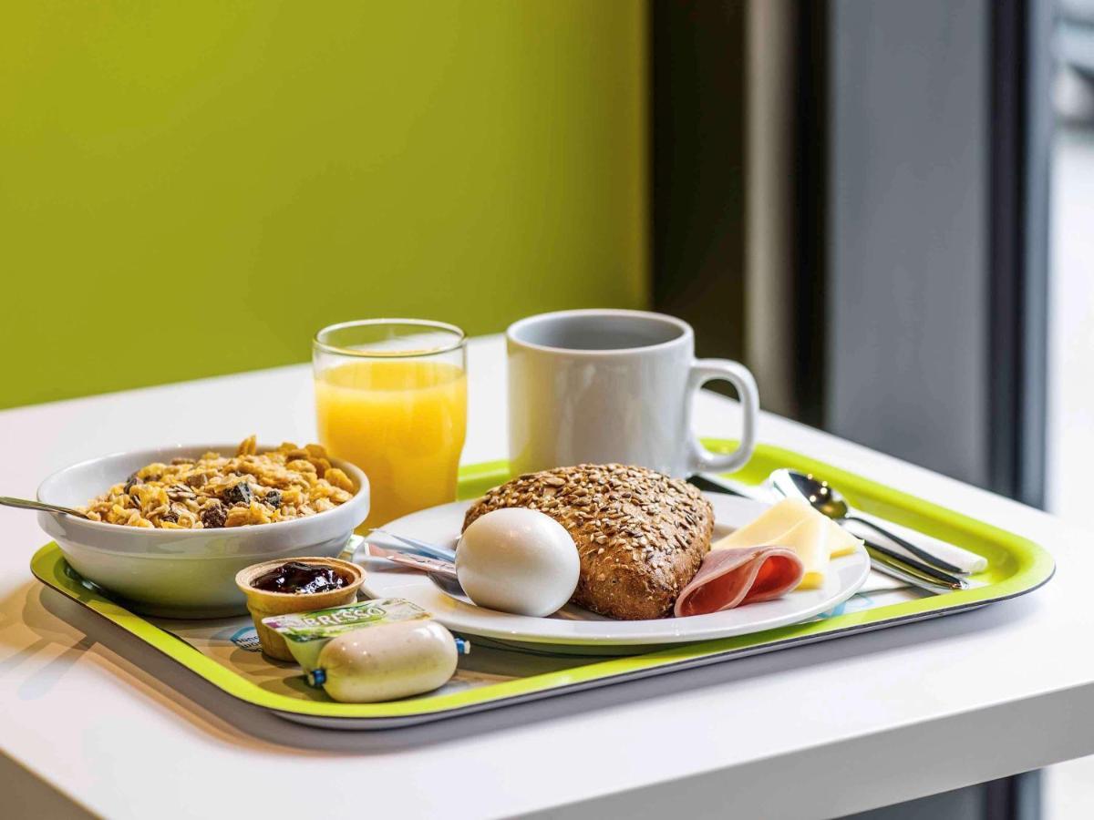 Hotel Ibis Budget Laval Bonchamp Les Laval المظهر الخارجي الصورة